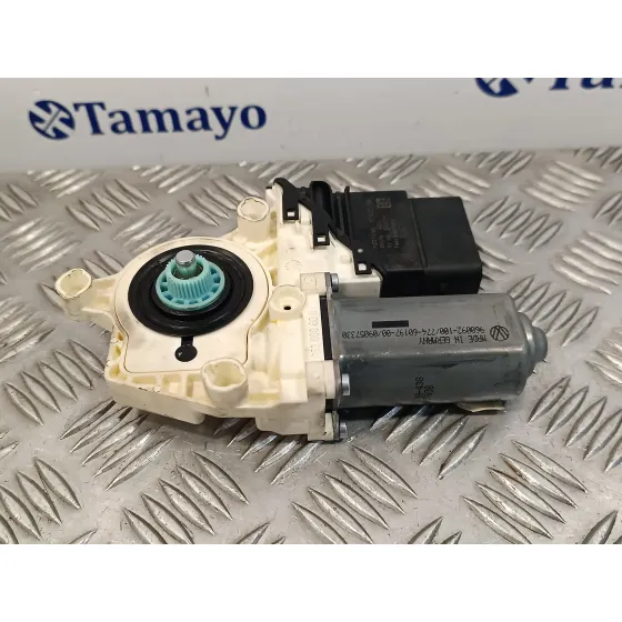 Motor Elevalunas Trasero Derecho para Volkswagen Passat Berlina (3C2)
