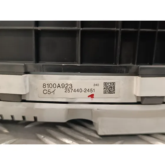 Cuadro Instrumentos para Mitsubishi Grandis (Na0W)