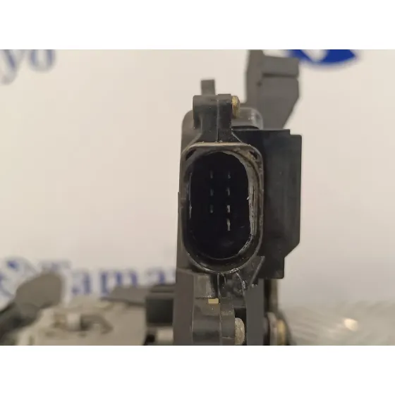 Cerradura Puerta Trasera Derecha para Audi A4 Avant (8E)