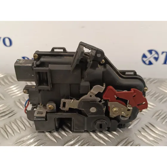 Cerradura Puerta Trasera Derecha para Audi A4 Avant (8E)