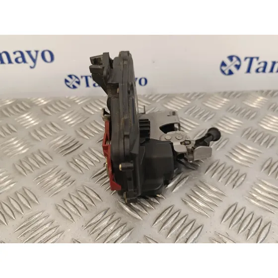 Cerradura Puerta Trasera Derecha para Audi A4 Avant (8E)
