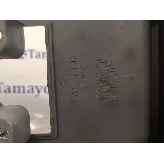 Apoyabrazos Central para Nissan Terrano/Terrano.ii (R20)