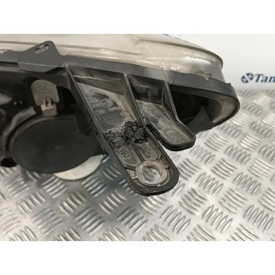 Faro Derecho para Fiat Fiorino