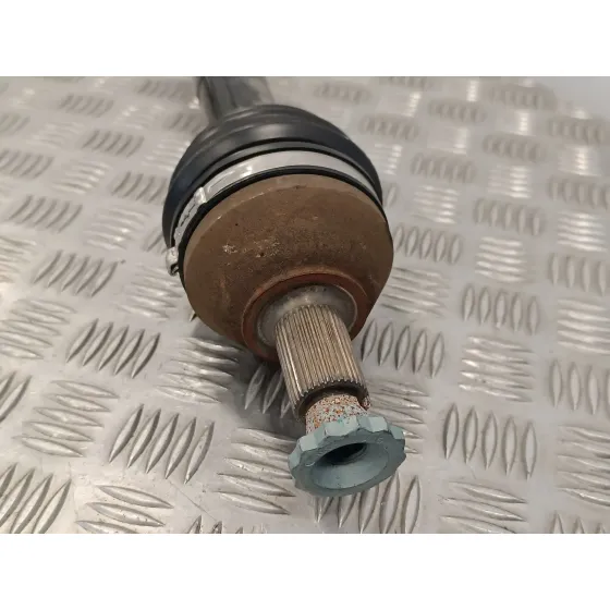 Transmision Delantera Derecha para Volkswagen Polo (6R1)