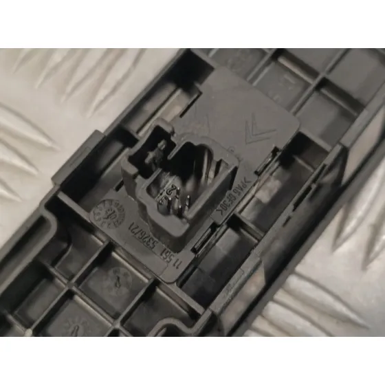 Mando Elevalunas Delantero Derecho para Peugeot 307 (S1)