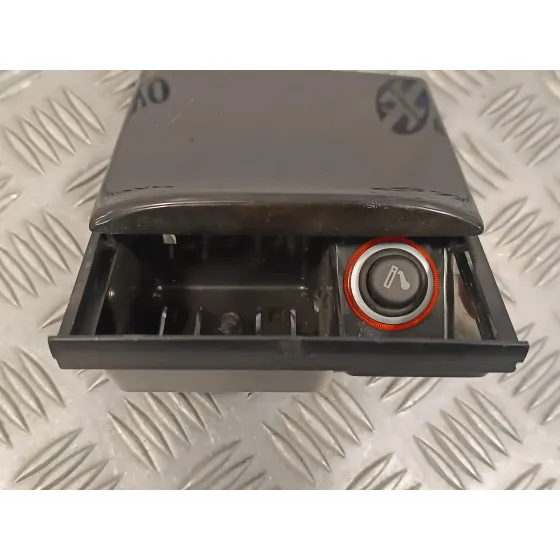 Cenicero para Volkswagen Golf Iv Variant (1J5)