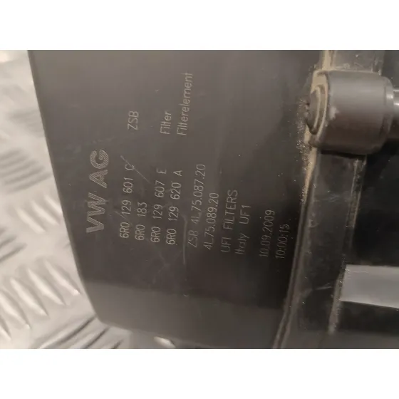Carcasa Filtro Aceite para Volkswagen Polo (6R1)