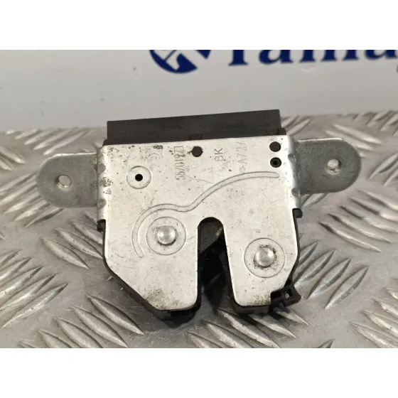 Cerradura Maletero / Porton para Opel Corsa D