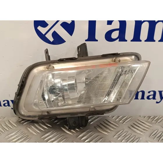 Faro Antiniebla Derecho para Kia Cee'd