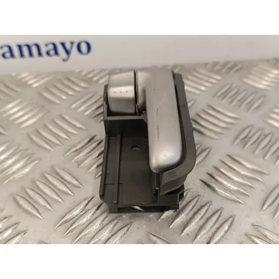 Maneta Interior Trasera Derecha para Suzuki Swift Berlina (Mz)