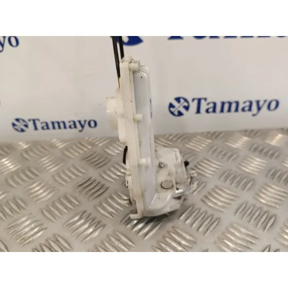 Cerradura Puerta Trasera Izquierda para Suzuki Swift Berlina (Mz)