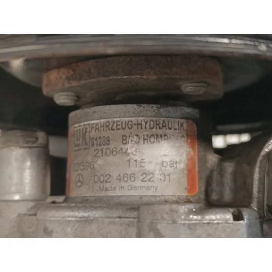 Bomba Direccion para Mercedes-Benz Clase C (W202) Berlina