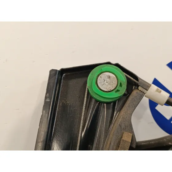 Elevalunas Delantero Izquierdo para Volkswagen Passat Berlina (3C2)
