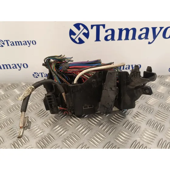 Caja Reles / Fusibles para Toyota Prius (Nhw30)