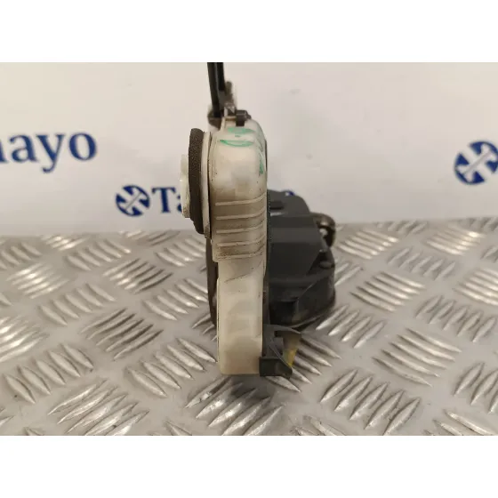Cerradura Puerta Delantera Derecha para Toyota Prius (Nhw30)