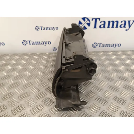 Guantera para Toyota Prius (Nhw30)