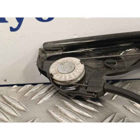Elevalunas Delantero Derecho para Seat Toledo (Kg3)