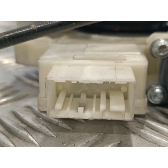 Elevalunas Delantero Derecho para Seat Toledo (Kg3)