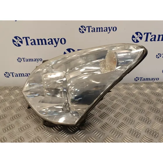 Faro Izquierdo para Toyota Corolla Verso (R1)