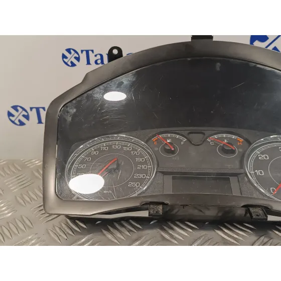 Cuadro Instrumentos para Fiat Croma (194)
