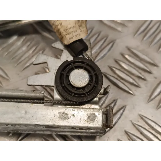 Elevalunas Delantero Izquierdo para Fiat Croma (194)