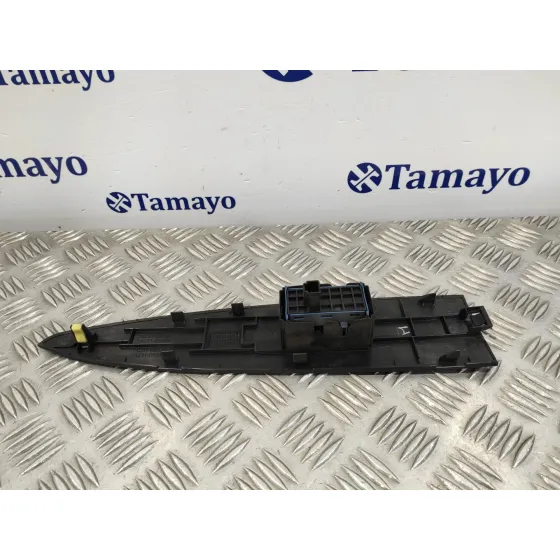 Mando Elevalunas Delantero Derecho para Toyota Avensis (T27)
