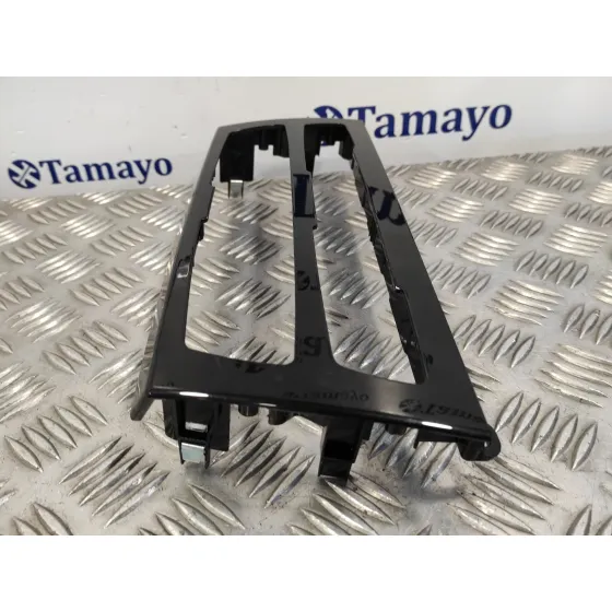 Moldura para Bmw Serie 1 Lim F21