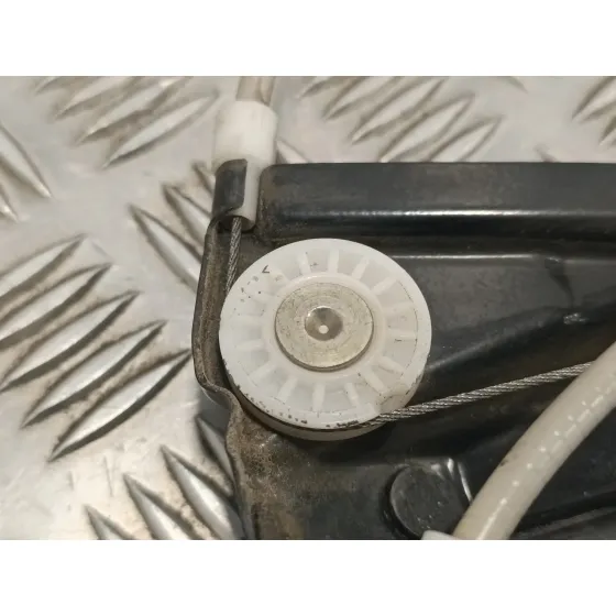 Elevalunas Delantero Derecho para Volkswagen Polo (6R1)
