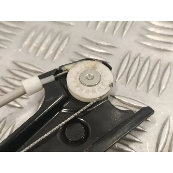 Elevalunas Delantero Derecho para Volkswagen Polo (6R1)