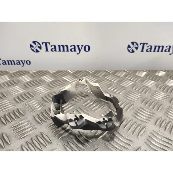 Soporte Faro Antiniebla Derecho para Toyota Avensis (T27)