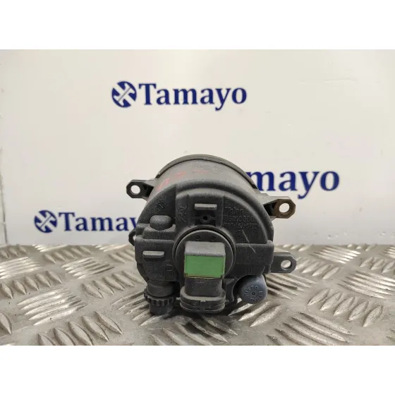 Faro Antiniebla Derecho para Toyota Avensis (T27)