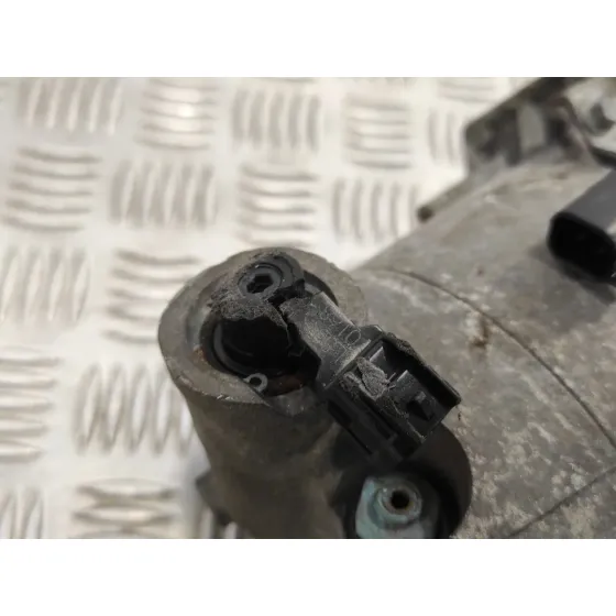 Compresor Aire Acondicionado para Ford Focus Lim. (Cb8)