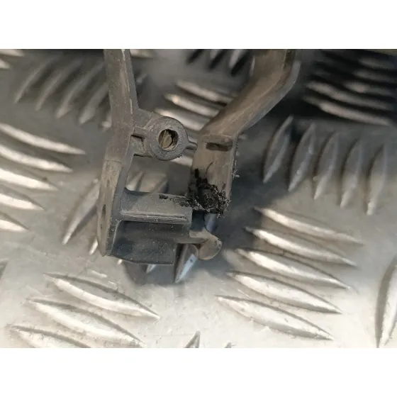 Faro Derecho para Opel Zafira A