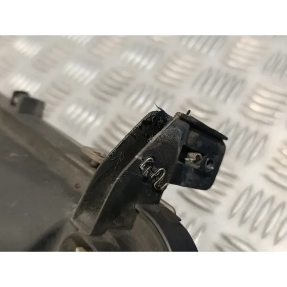 Faro Derecho para Opel Zafira A