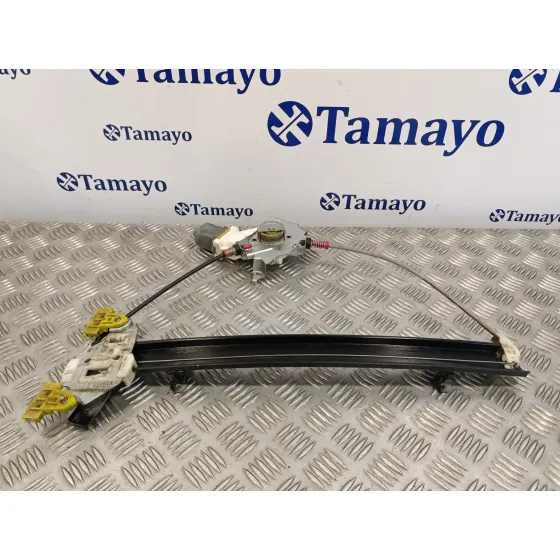 Elevalunas Delantero Derecho para Nissan Micra (K12E)