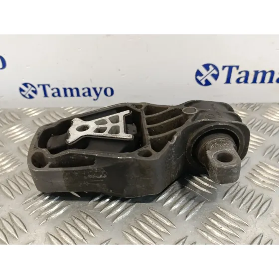 Soporte Motor Trasero para Mercedes-Benz Clase Gla (W156)