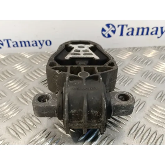 Soporte Motor Trasero para Mercedes-Benz Clase Gla (W156)