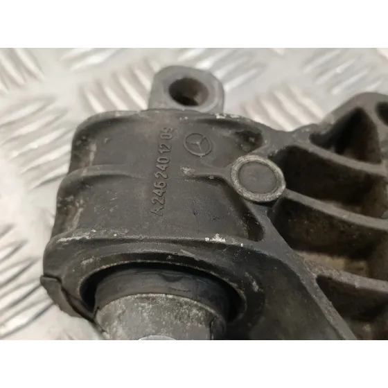 Soporte Motor Trasero para Mercedes-Benz Clase Gla (W156)