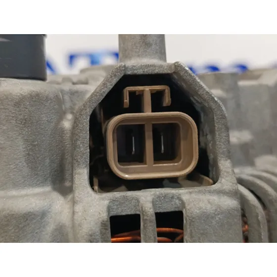 Alternador para Nissan Primera Berlina (P12)