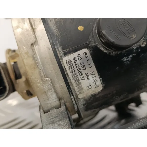 Faro Antiniebla Derecho para Opel Zafira B