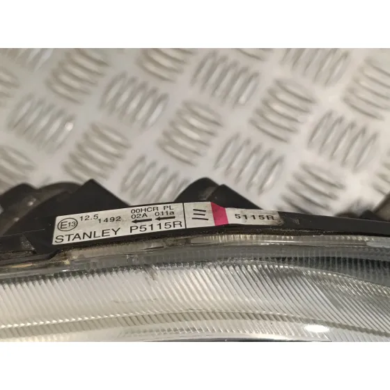 Faro Derecho para Mazda 5 Berl. (Cr)