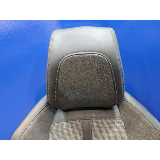 Asiento Delantero Derecho para Peugeot 3008