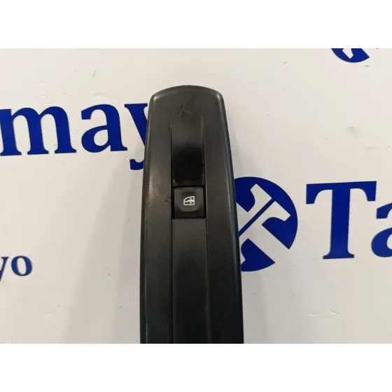 Mando Elevalunas Delantero Derecho para Renault Megane Iii Berlina 5 P
