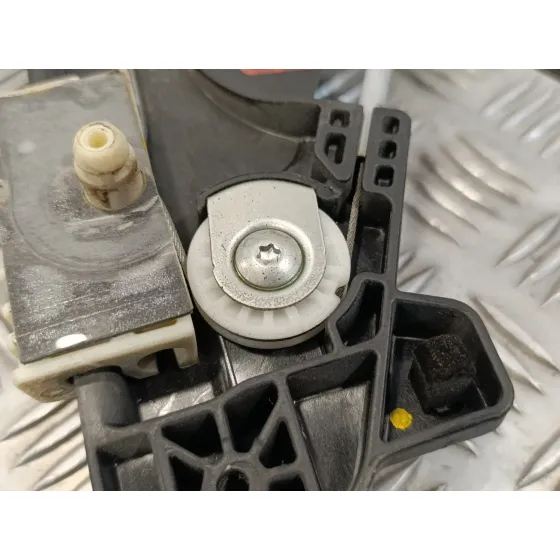 Elevalunas Delantero Derecho para Peugeot 3008