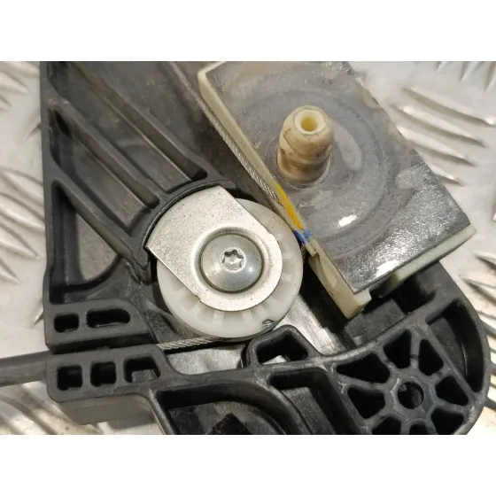 Elevalunas Delantero Derecho para Peugeot 3008