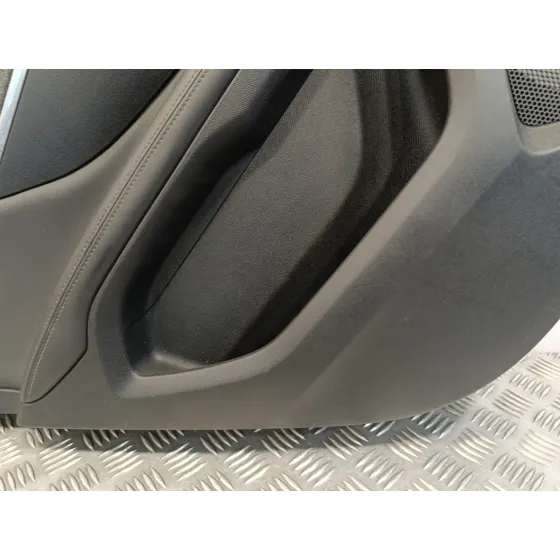 Guarnecido Puerta Trasera Izquierda para Peugeot 3008