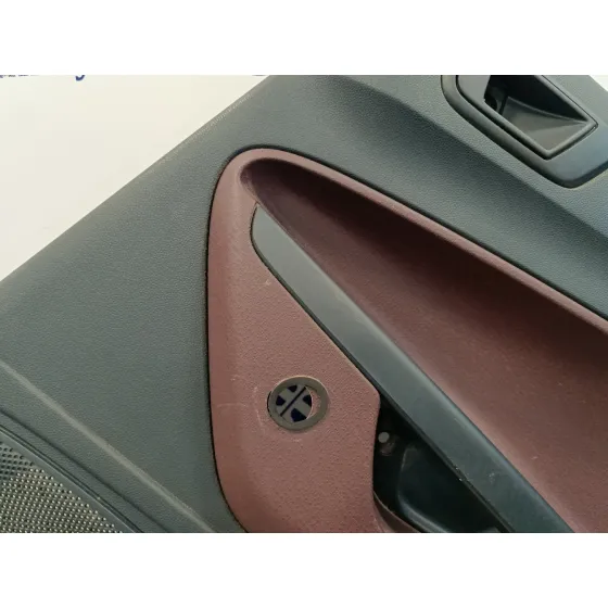 Guarnecido Puerta Trasera Derecha para Ford Fiesta (Cb1)