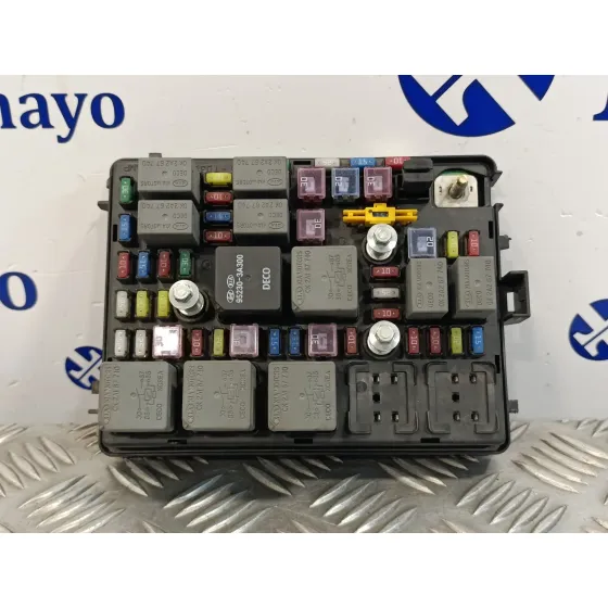 Caja Reles / Fusibles para Kia Carens