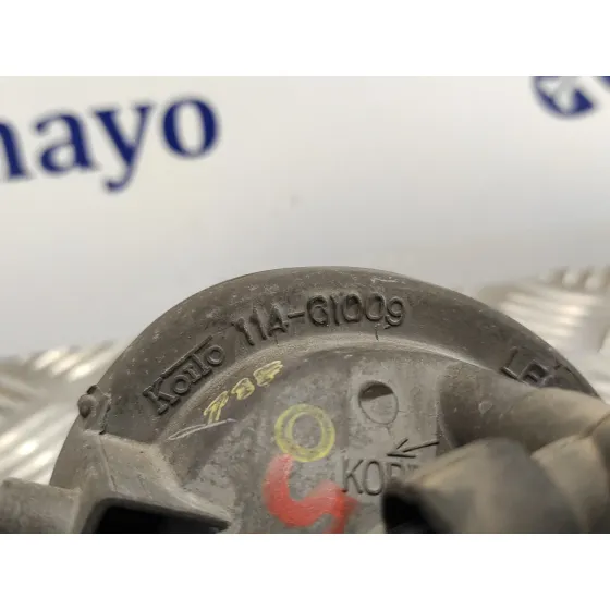 Faro Antiniebla Derecho para Mazda 5 Berl. (Cr)