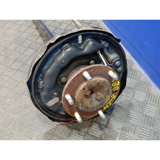 Mangueta Trasera Derecha para Nissan Terrano/Terrano.ii (R20)